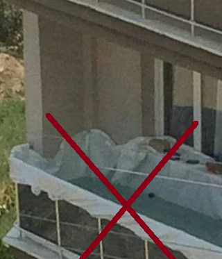 Det går altså ikke!
Her kan vi kun anbefale en mindre balje⬇, med vand, hvor din skildpadde kan få lidt sol og varme om sommeren.